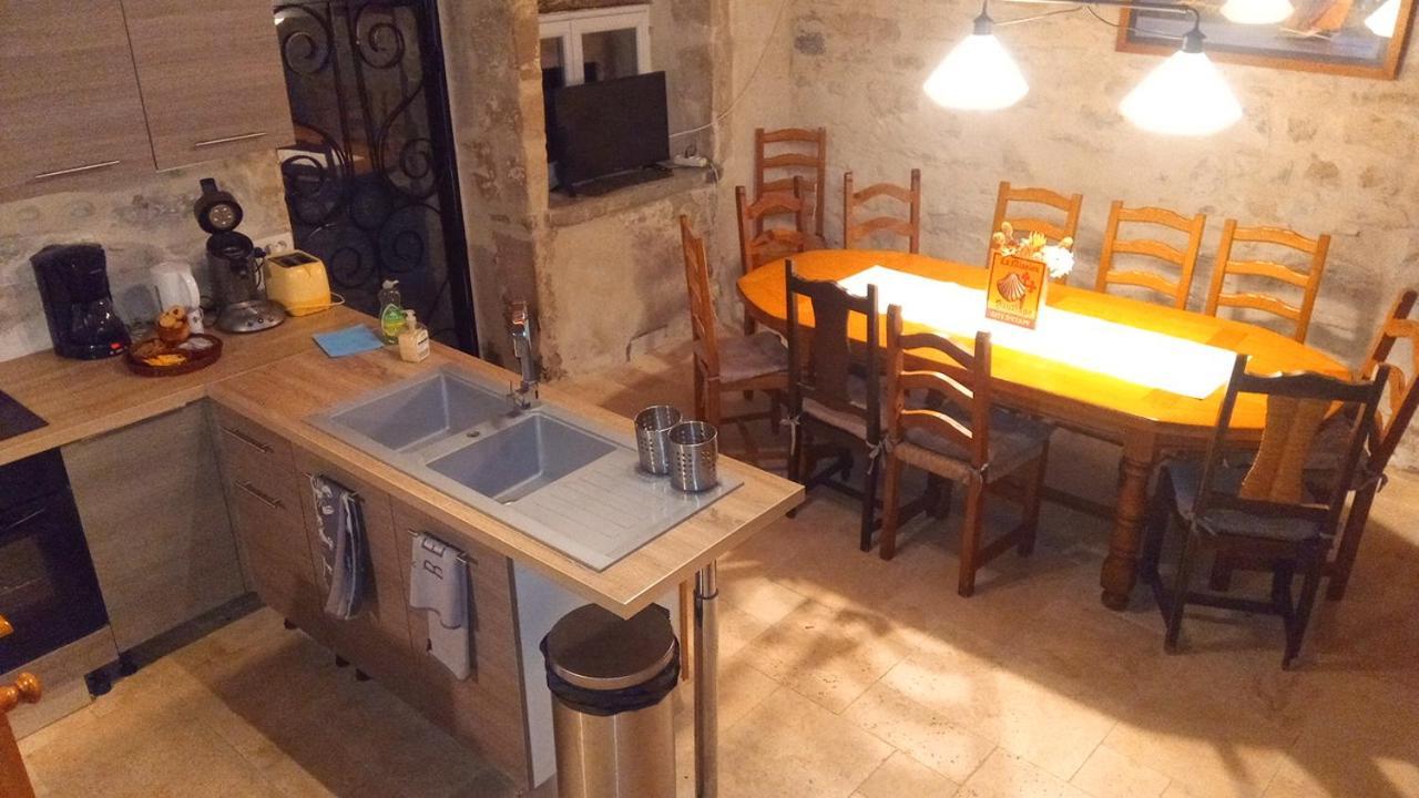 Gite De 6 A 14 Pers Avec Piscine-Jacuzzi- Salle Des Fetes Bastanes Bagian luar foto